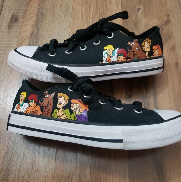 scooby doo converse size 12